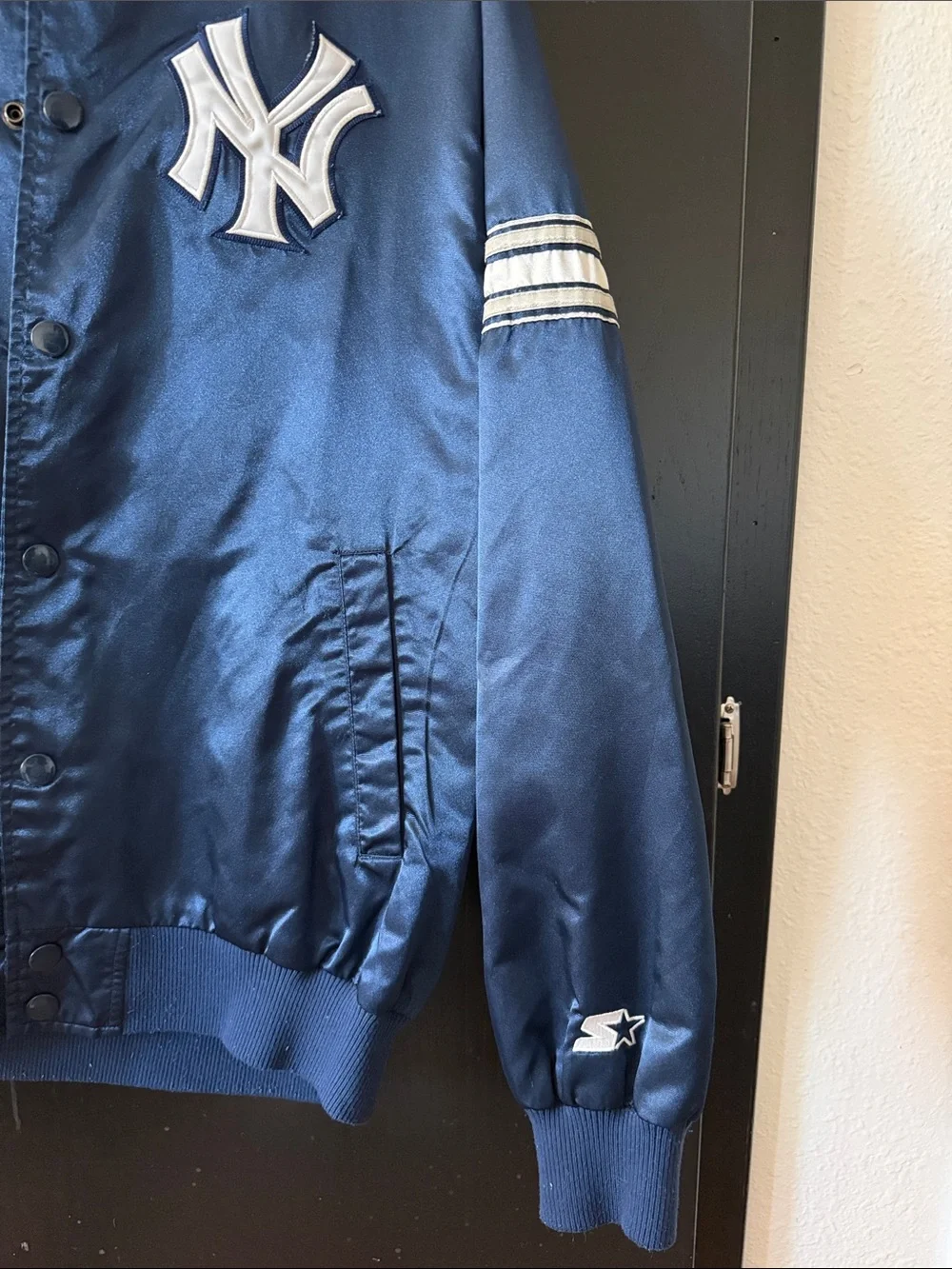STARTER Navy Satin New York Yankees Bomber Jacket